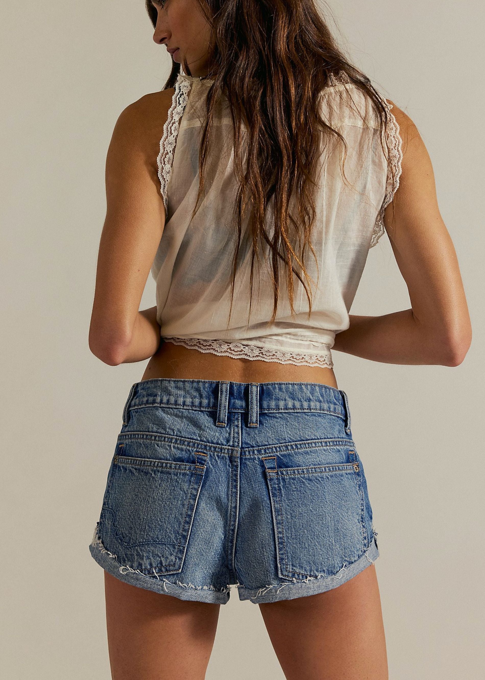 Free People Cali Cuffed Shortie ★ Medium Wash